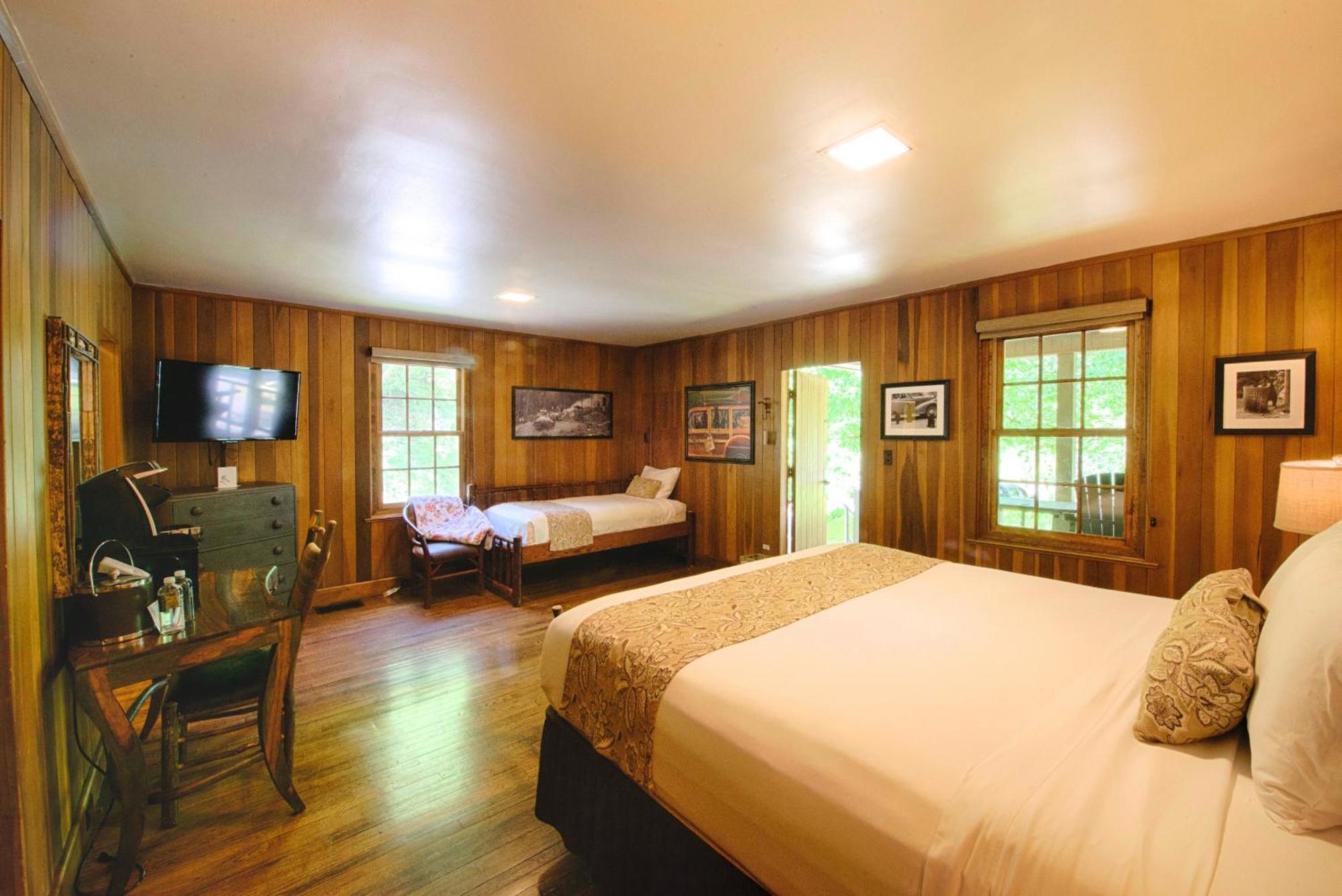 Historic Tapoco Lodge Resort Екстериор снимка